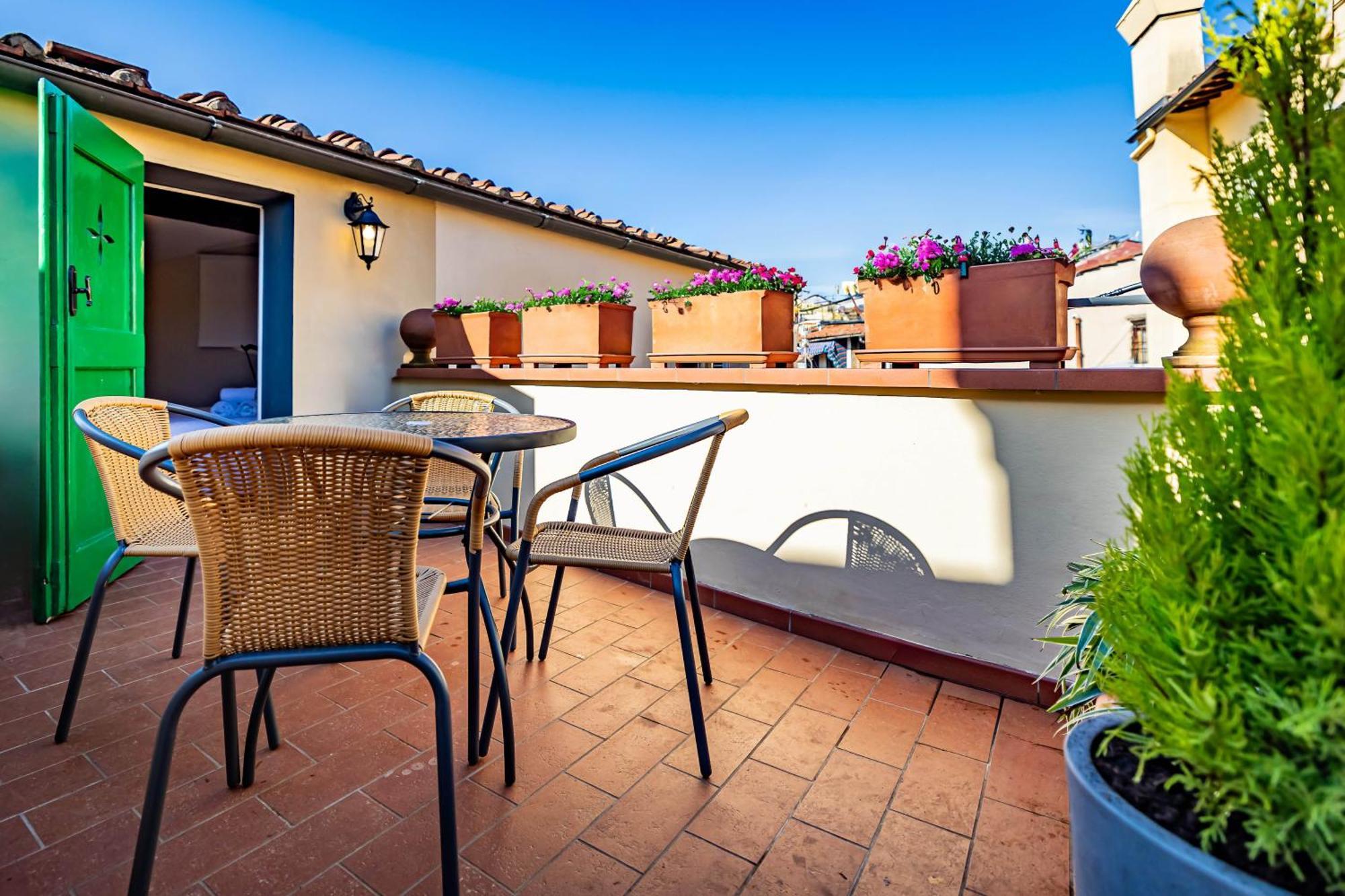 Yid Penthouse In Santa Croce